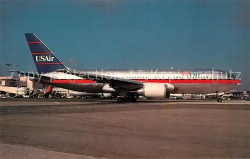 AK / Ansichtskarte Flugzeuge_Zivil USAir Boeing 767 201 Flugzeuge Zivil
