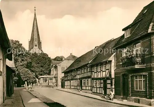 AK / Ansichtskarte Neustadt_Harz Blick zum Ratskeller Fachwerkhaeuser Kirchturm Neustadt_Harz