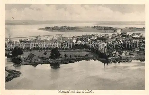 AK / Ansichtskarte Stralsund_Mecklenburg_Vorpommern Panorama mit dem Daenholm Stralsund_Mecklenburg