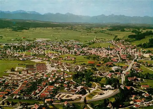 AK / Ansichtskarte Peiting mit Allgaeuer und Tiroler Hochgebirge Fliegeraufnahme Peiting