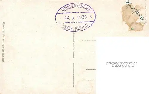 AK / Ansichtskarte Stubbenkammer_Ruegen Strand mit Fischerhuette und Koenigsstuhl Stubbenkammer Ruegen