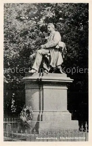AK / Ansichtskarte Neubrandenburg Fritz Reuter Denkmal Neubrandenburg