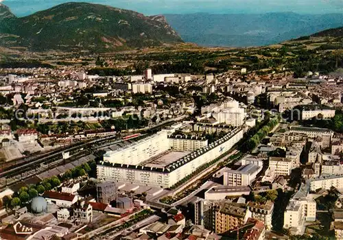 AK / Ansichtskarte Chambery_Savoie Fliegeraufnahme Chaine de Belledonne Chambery Savoie