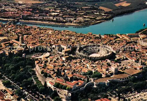 AK / Ansichtskarte Arles_Bouches du Rhone Fliegeraufnahme Arles_Bouches du Rhone