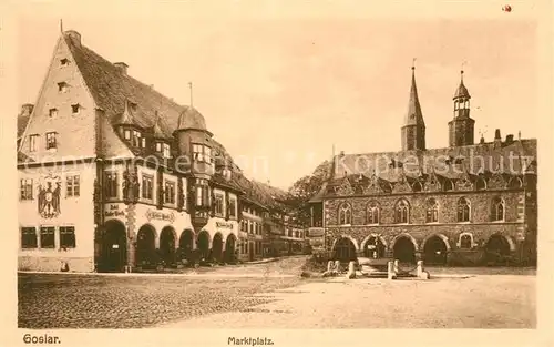 AK / Ansichtskarte Goslar Marktplatz mit Rathaus Goslar