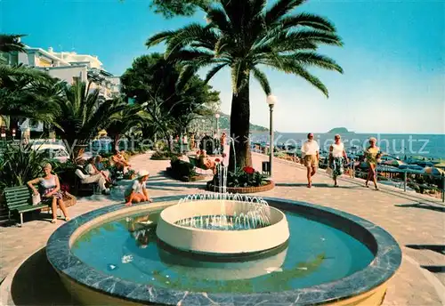 AK / Ansichtskarte Alassio Promenade Brunnen Alassio
