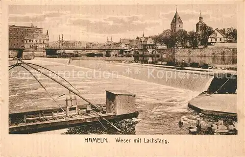 AK / Ansichtskarte Hameln_Weser Weser mit Lachsfang Hameln Weser