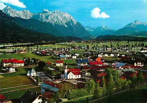 AK / Ansichtskarte Wallgau Isartal mit Kruen mit Karwendelgebirge Wallgau