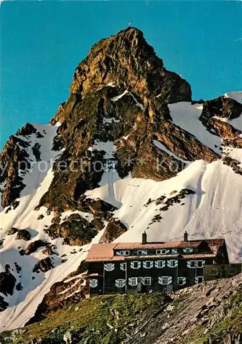 AK / Ansichtskarte Saarbrueckerhuette Silvretta mit Grosser Litzner Gebirgspanorama Alpen Saarbrueckerhuette