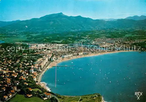 AK / Ansichtskarte Saint Jean de Luz Station balneaire de la Cote Basque au fond la Rhune vue aerienne Saint Jean de Luz