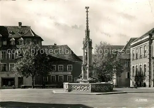 AK / Ansichtskarte Altkirch_Elsass Fontaine Place de la Republique Altkirch Elsass