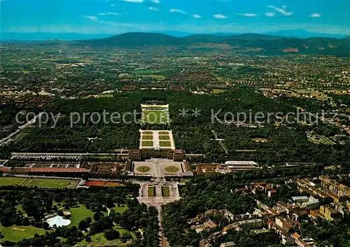 AK / Ansichtskarte Wien Schloss Schoenbrunn Fliegeraufnahme Wien