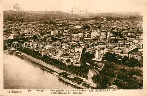 AK / Ansichtskarte Vichy_Allier Vue generale prise en avion Les Quais de lAllier Etablissement Thermal Vichy Allier