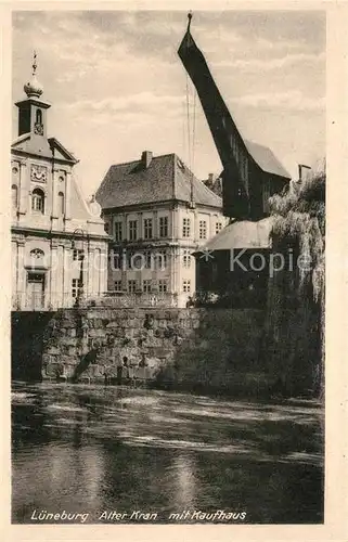 AK / Ansichtskarte Lueneburg Alter Kran mit Kaufhaus Lueneburg