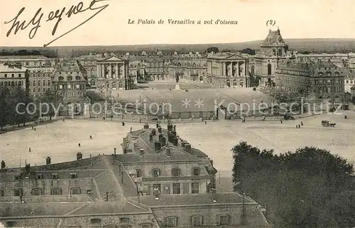 AK / Ansichtskarte Versailles_Yvelines Le Palais de Versailles a vol d oiseau Versailles_Yvelines