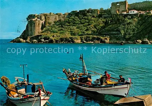 AK / Ansichtskarte Koroni Fischerbotte und Burg Koroni