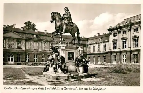 AK / Ansichtskarte Berlin Charlottenburger Schloss mit Schlueter Denkmal Der grosse Kurfuerst Berlin
