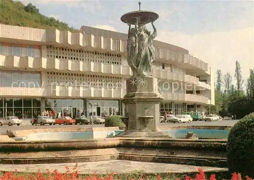 AK / Ansichtskarte Gagra Platz Brunnen Gagra