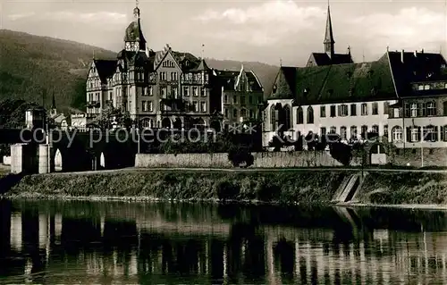 AK / Ansichtskarte Bernkastel Kues St Nikolaus Hospital und Hotel Drei Koenige an der Mosel Bernkastel Kues