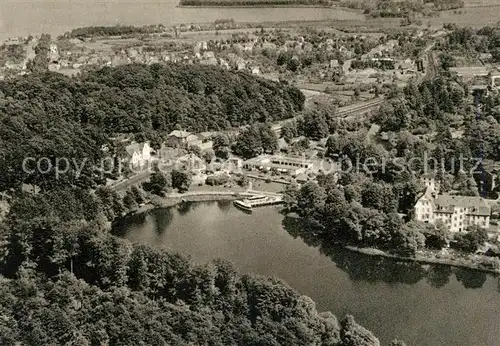 AK / Ansichtskarte Malente Gremsmuehlen Luftkurort Kneippheilbad Naturpark Holsteinische Schweiz Fliegeraufnahme Malente Gremsmuehlen