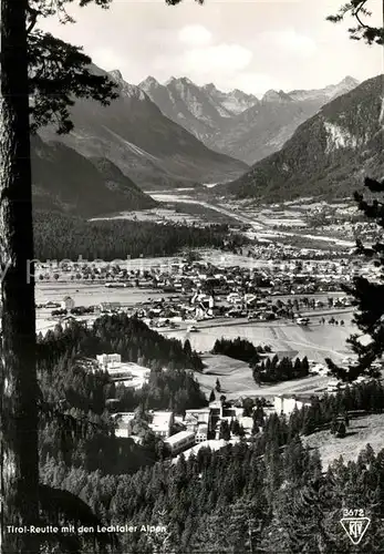 AK / Ansichtskarte Reutte_Tirol Panorama mit Lechttaler Alpen Reutte Tirol