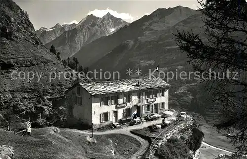 AK / Ansichtskarte Zermatt_VS Pension Restaurant Edelweiss Dom und Taeschhorn Zermatt_VS