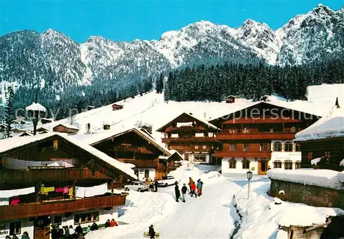 AK / Ansichtskarte Alpbach Dorfplatz mit Gratlspitze Alpbach