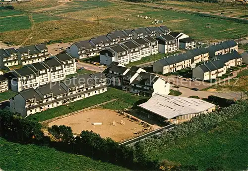 AK / Ansichtskarte Courseulles sur Mer Le Club Hippique Vue aerienne Courseulles sur Mer