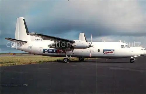 AK / Ansichtskarte Flugzeuge_Zivil Federal Express Feeder Fokker F27 500  Flugzeuge Zivil