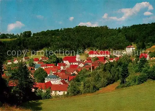 AK / Ansichtskarte Obertrubach Ortsansicht mit Kirche Erholungsort Fraenkische Schweiz Obertrubach