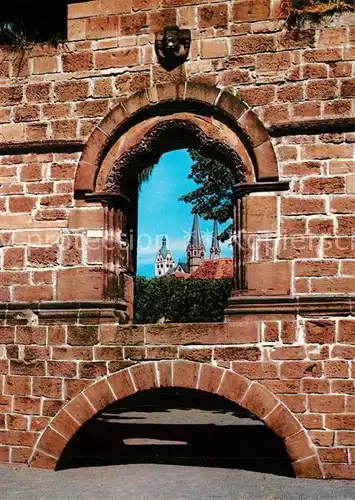 AK / Ansichtskarte Gelnhausen Kaiserpfalz Barbarossaburg 13. Jhdt. Palasportal Durchblick zur Marienkirche Gelnhausen