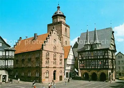AK / Ansichtskarte Alsfeld Marktplatz Rathaus Walpurgiskirche Weinhaus Fachwerkhaus Alsfeld