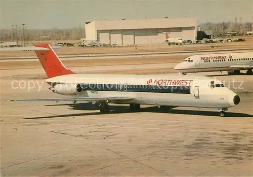 AK / Ansichtskarte Flugzeuge_Zivil Northwest DC 9 Flugzeuge Zivil