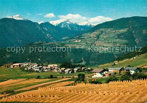 AK / Ansichtskarte Rodeneck_Italien Landschaftspanorama Felder Alpen Rodeneck Italien
