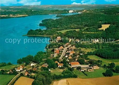 AK / Ansichtskarte Niederkleveez mit Dieksee Naturpark Holsteinische Schweiz Fliegeraufnahme Niederkleveez