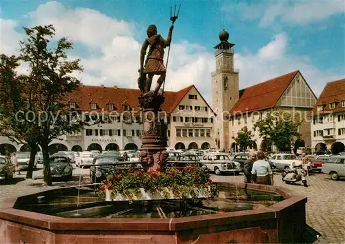 AK / Ansichtskarte Freudenstadt Marktplatz Brunnen Rathaus Kurort im Schwarzwald Freudenstadt