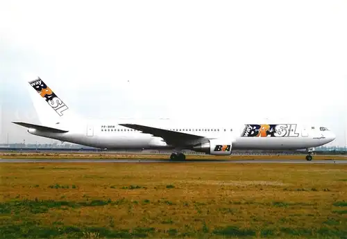 AK / Ansichtskarte Flugzeuge_Zivil Way Brasil Boeing 767 33A ER PR BRW  Flugzeuge Zivil