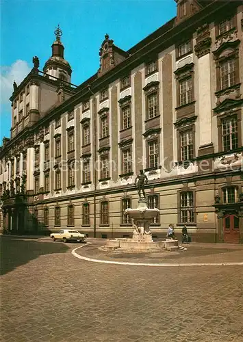 AK / Ansichtskarte Wroclaw Uniwersytet im. Boleslawa Bieruta Universitaet Brunnen Wroclaw