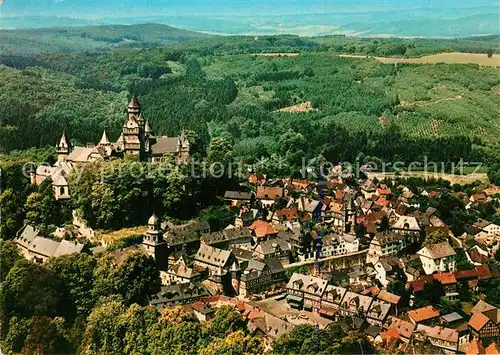 AK / Ansichtskarte Braunfels Stadtbild mit Schloss Fliegeraufnahme Braunfels
