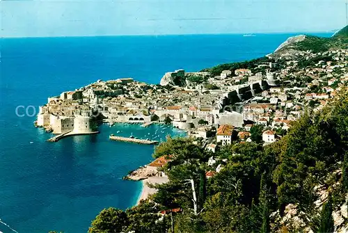 AK / Ansichtskarte Dubrovnik_Ragusa Panorama Hafen Altstadt Festung Dubrovnik Ragusa