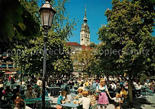 AK / Ansichtskarte Muenchen Biergarten am Viktualienmarkt Pfarrkirche St Peter Muenchen