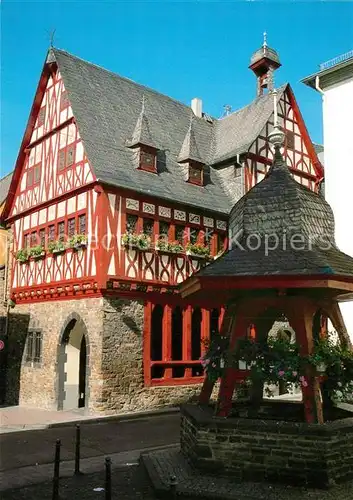AK / Ansichtskarte Lahnstein Altes Rathaus mit Weinbrunnen Fachwerkhaus Lahnstein