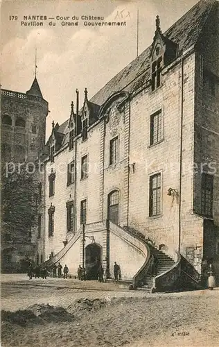 AK / Ansichtskarte Nantes_Loire_Atlantique Cour du Chateau Pavillon du Grand Gouvernement Nantes_Loire_Atlantique