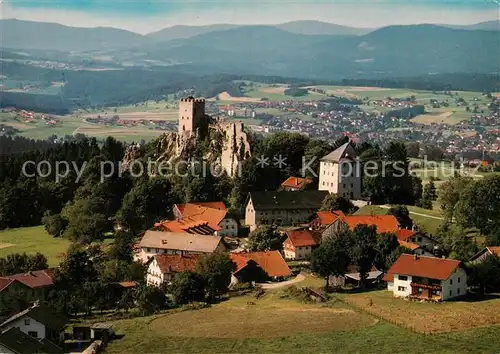 AK / Ansichtskarte Regen Panorama Burg Fliegeraufnahme Regen