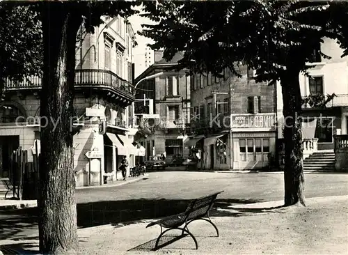 AK / Ansichtskarte Le_Bugue Place de Hotel de Ville Le_Bugue