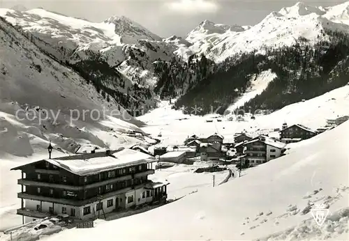 AK / Ansichtskarte Hintertux_Zillertal Hotel Alpenhof Haus Berghof Hintertux_Zillertal