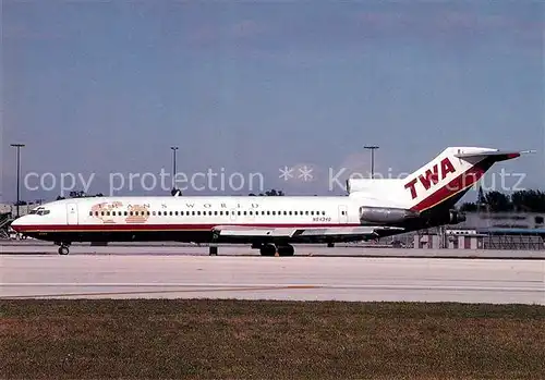 AK / Ansichtskarte Flugzeuge_Zivil TWA Trans World Airlines Boeing 727 231 N54340 c n 20845 1066 Flugzeuge Zivil