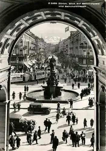 AK / Ansichtskarte Zuerich_ZH Bahnhofsplatz und Bahnhofstrasse Zuerich_ZH