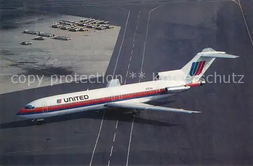 AK / Ansichtskarte Flugzeuge_Zivil United Airlines Boeing 727 222 Advanced N727OU c n 21417 Flugzeuge Zivil