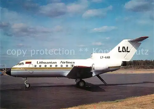 AK / Ansichtskarte Flugzeuge_Zivil Lithuanian Airlines YAK40 LY AAB c n  Flugzeuge Zivil